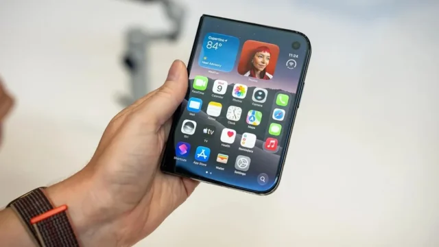 Apple Store відмовляє покупцям у придбанні iPhone Duo без предзамовлення