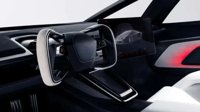 Tesla Roadster наступного покоління: гоночний інтерфейс з ракетними прискорювачами