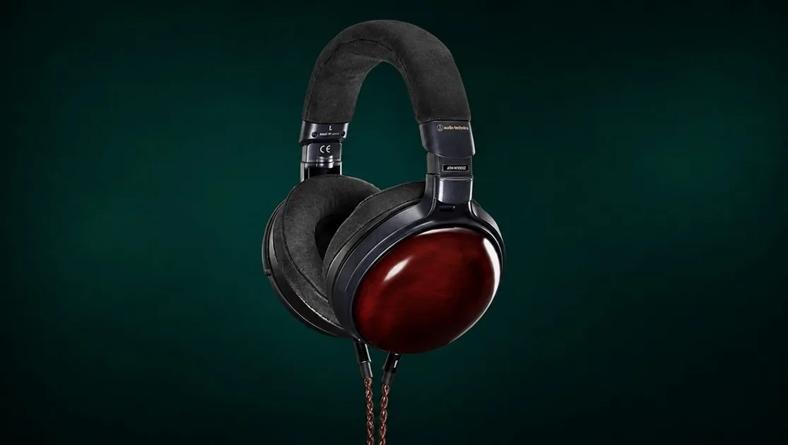 Audio-Technica ATH-AWX7000: флагманські навушники з дерева хінокі та оленячої шкіри за $3799