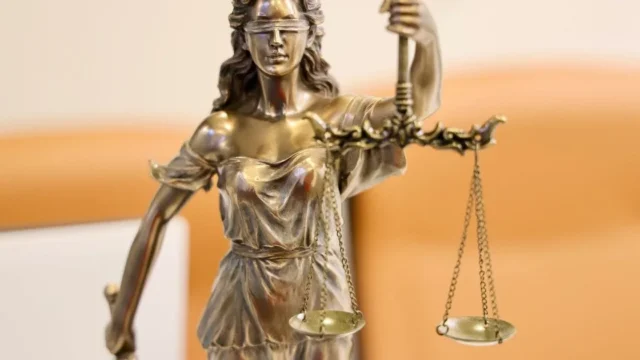 Суд скасував розшук українця, який проживав у Німеччині: як завершилася справа проти ТЦК