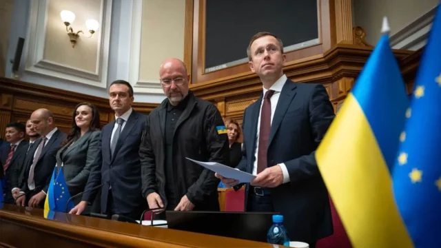 Бюджетна криза громад: експерт про вилучення 22 млрд грн і зростання видатків на Кабмін