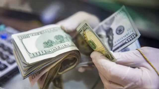 Американський долар встановив рекорд за п’ять місяців на фоні зростання інфляції в США