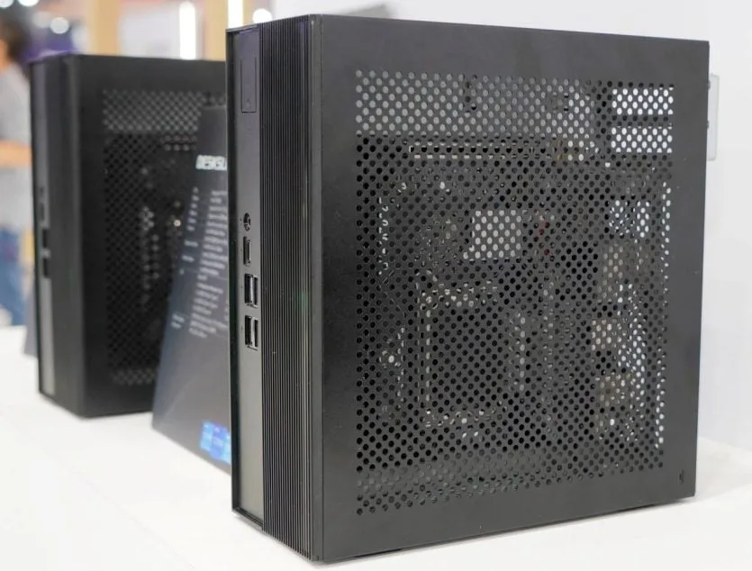 ASRock представила міні-ПК DeskSlim з потужними відеокартами RTX Pro та 256 ГБ пам’яті