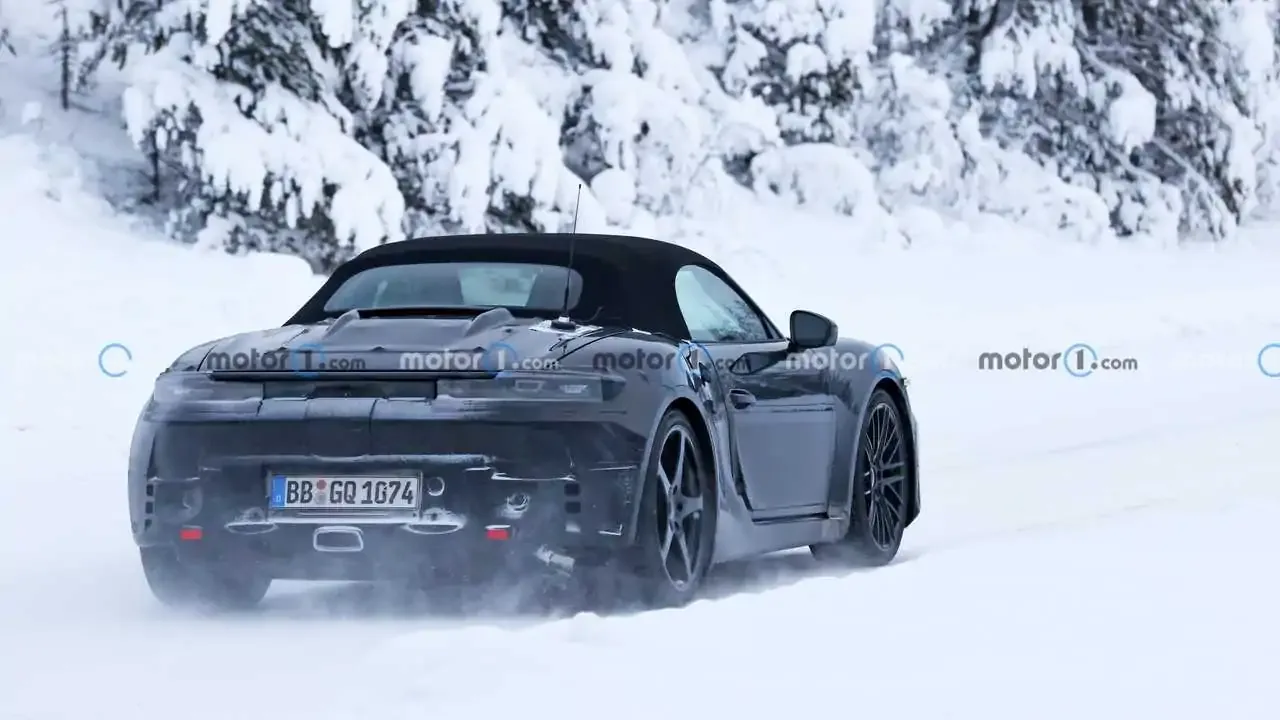 Легендарний Porsche 911 з гібридною системою