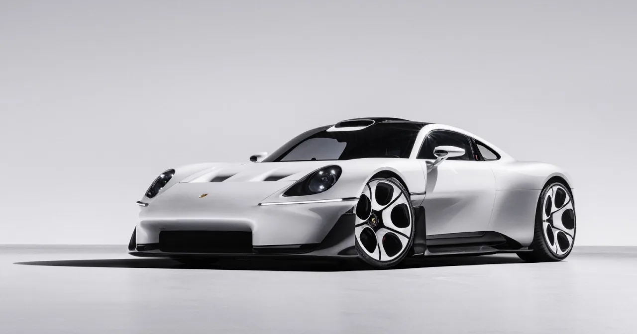 Новий середньомоторний спортивний автомобіль Porsche
