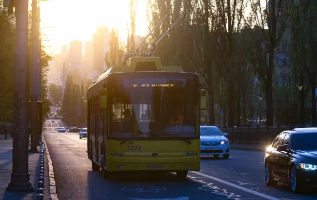 Північний міст у Києві після атаки дрона