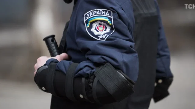 Спецоперація у Кропивницькому: озброєний чоловік влаштував стрілянину в центрі міста