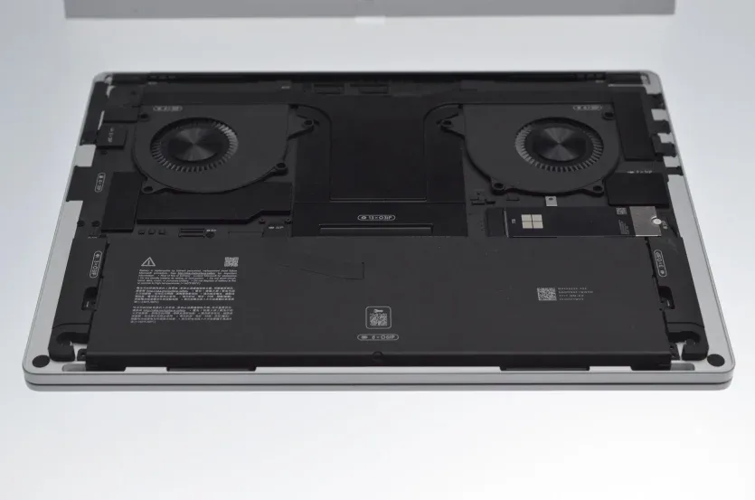 Портативний девайс з RTX Spark для ШІ-робіт