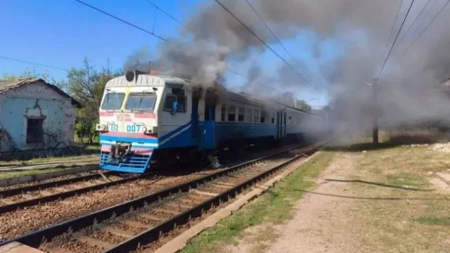 Критична нестача локомотивів: як российские атаки паралізують залізничний транспорт України