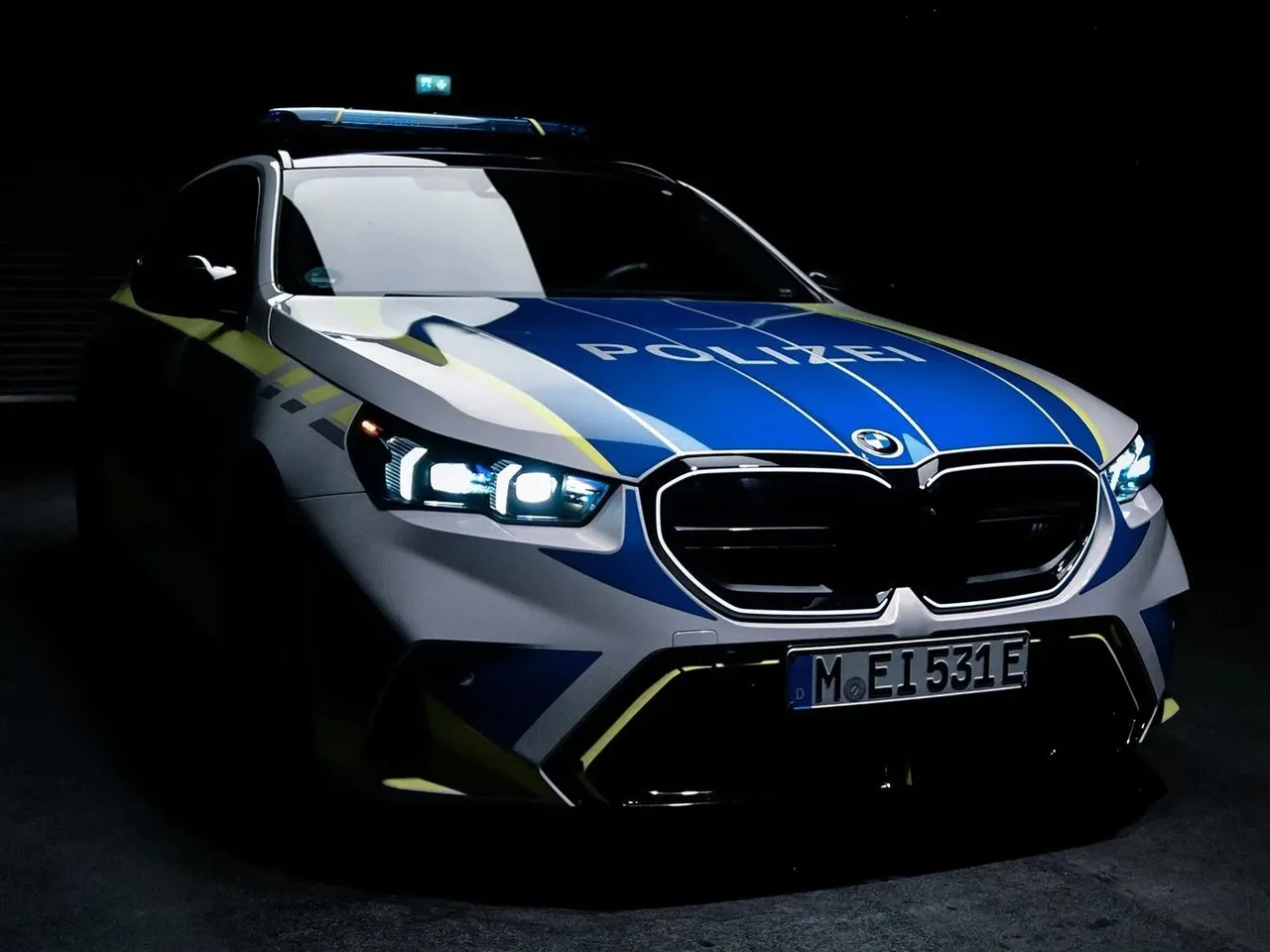 Проблискові маячки поліцейського M5 Touring