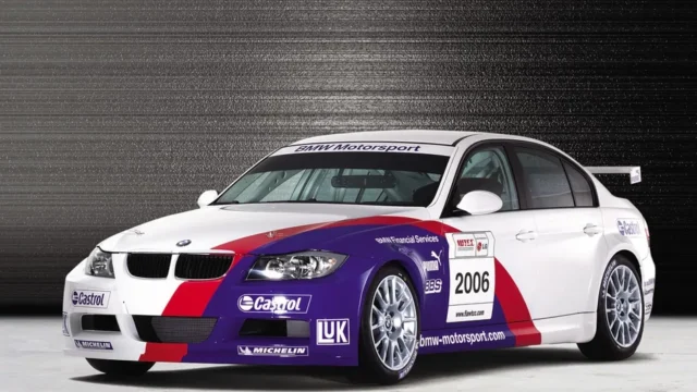 BMW 320si 2006 року: омологаційний рідкісний седан на британському ринку за £7995
