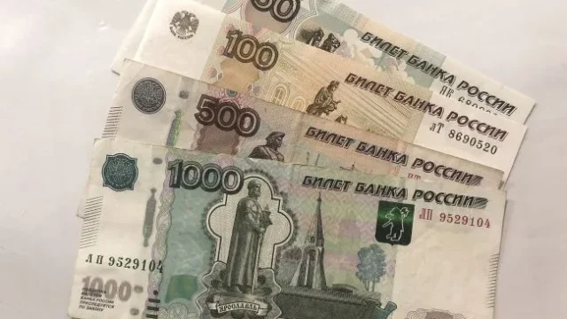 Російські олігархи профінансували Кремль на 5,6 млрд доларів: деталі “добровільних внесків”