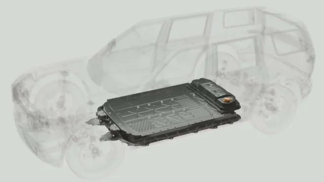 Rivian і Redwood розширили співпрацю: відпрацьовані батареї стають джерелом енергії для виробництва