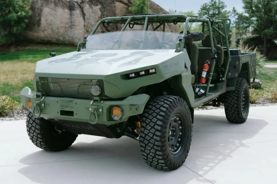 Silverado 3500HD з подвійними задніми колесами
