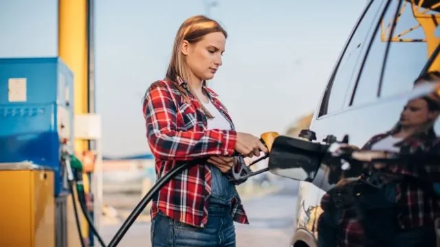 Ціни на АЗС 7 жовтня: автогаз дорожчає, бензин та дизель стабільні